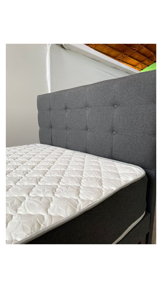 RESPALDO BOTONÉ CON COSTURAS