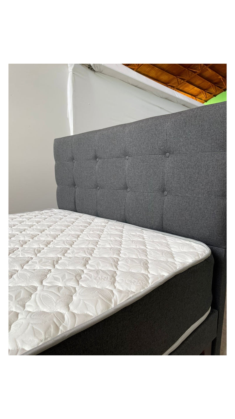 RESPALDO BOTONÉ CON COSTURAS